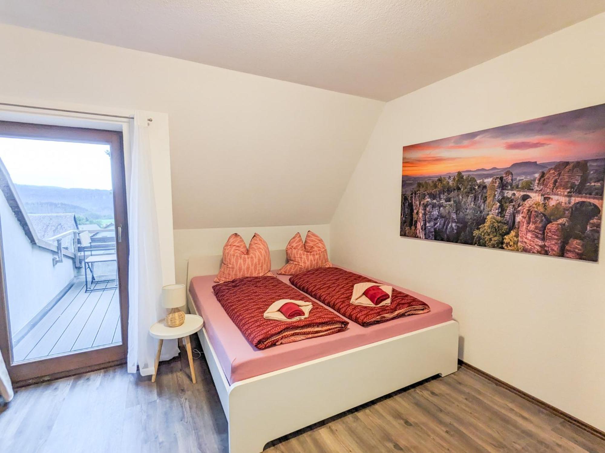 B6 - Urlaubsmagie - Inmitten Der Saechsischen Schweiz Mit Balkon Mit Ausblick Auf Sandsteine Apartment