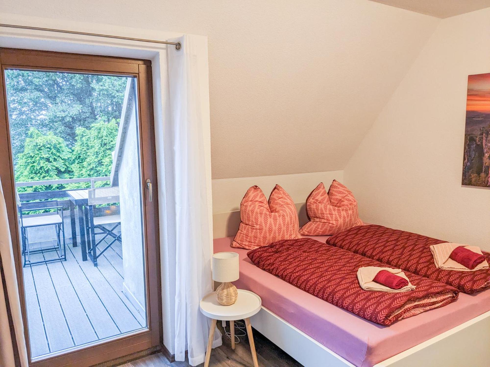 Apartment B6 - Urlaubsmagie - Inmitten Der Saechsischen Schweiz Mit Balkon Mit Ausblick Auf Sandsteine *