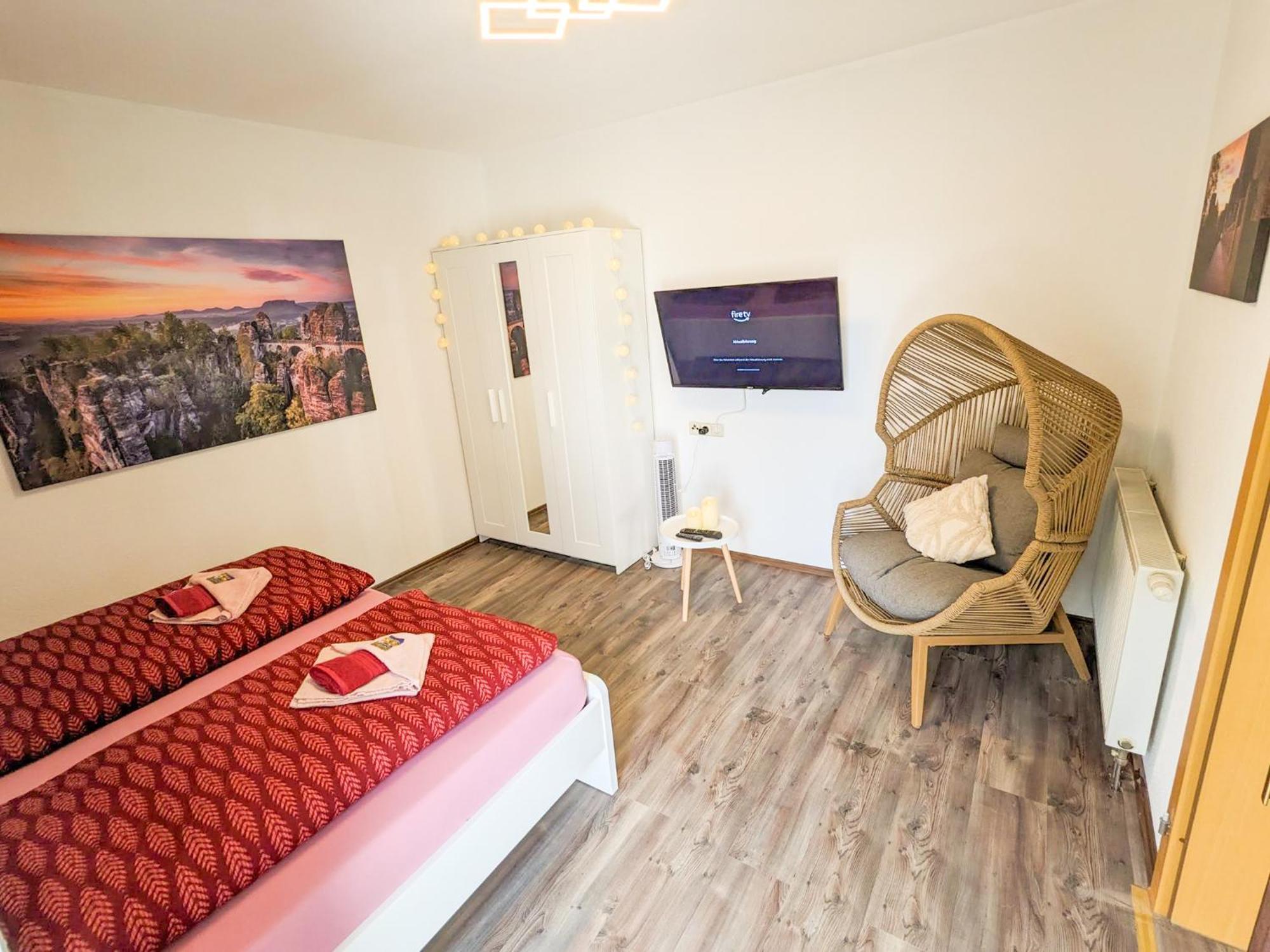 B6 - Urlaubsmagie - Inmitten Der Saechsischen Schweiz Mit Balkon Mit Ausblick Auf Sandsteine Apartment *