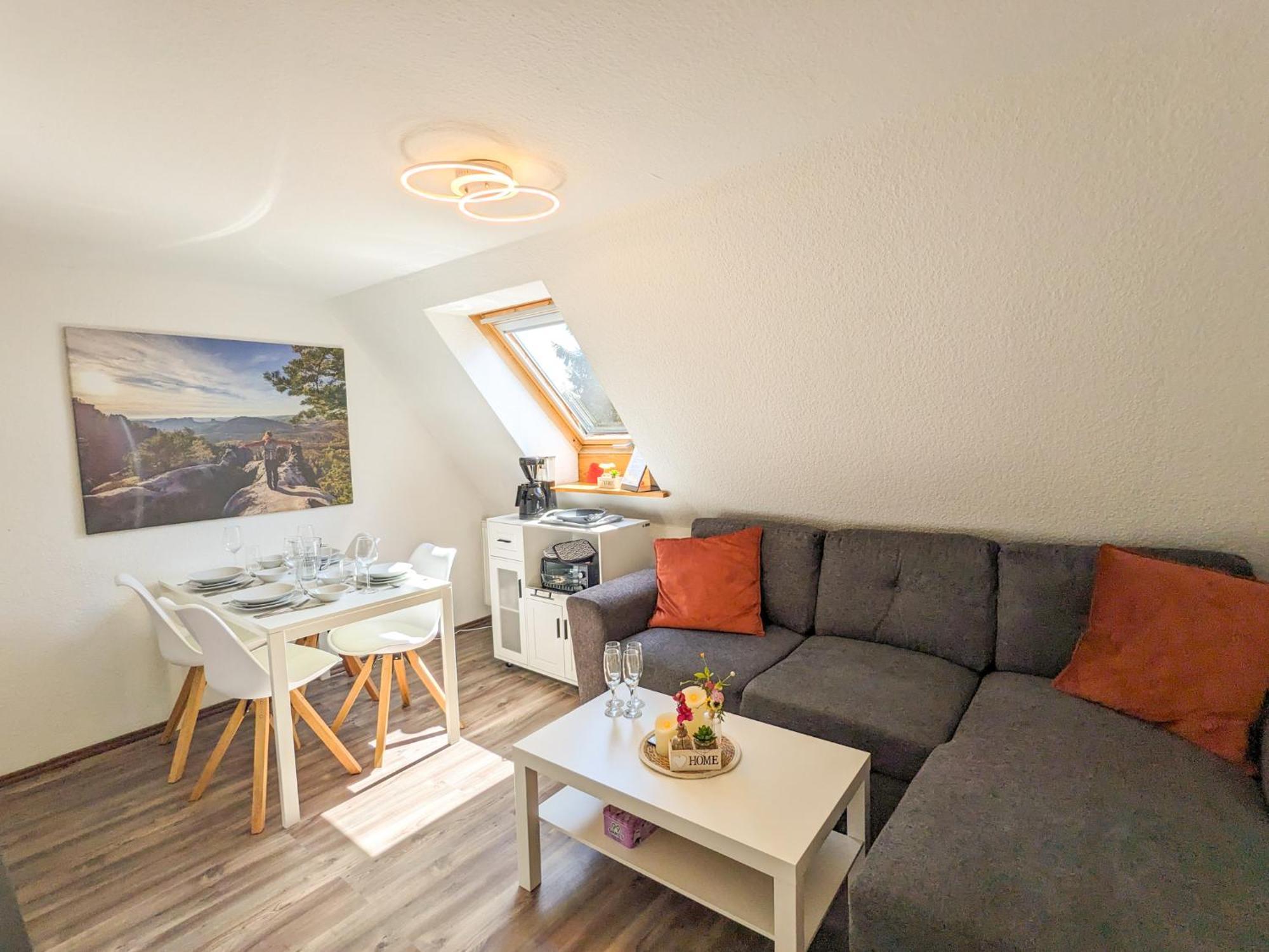 Apartment B6 - Urlaubsmagie - Inmitten Der Saechsischen Schweiz Mit Balkon Mit Ausblick Auf Sandsteine *