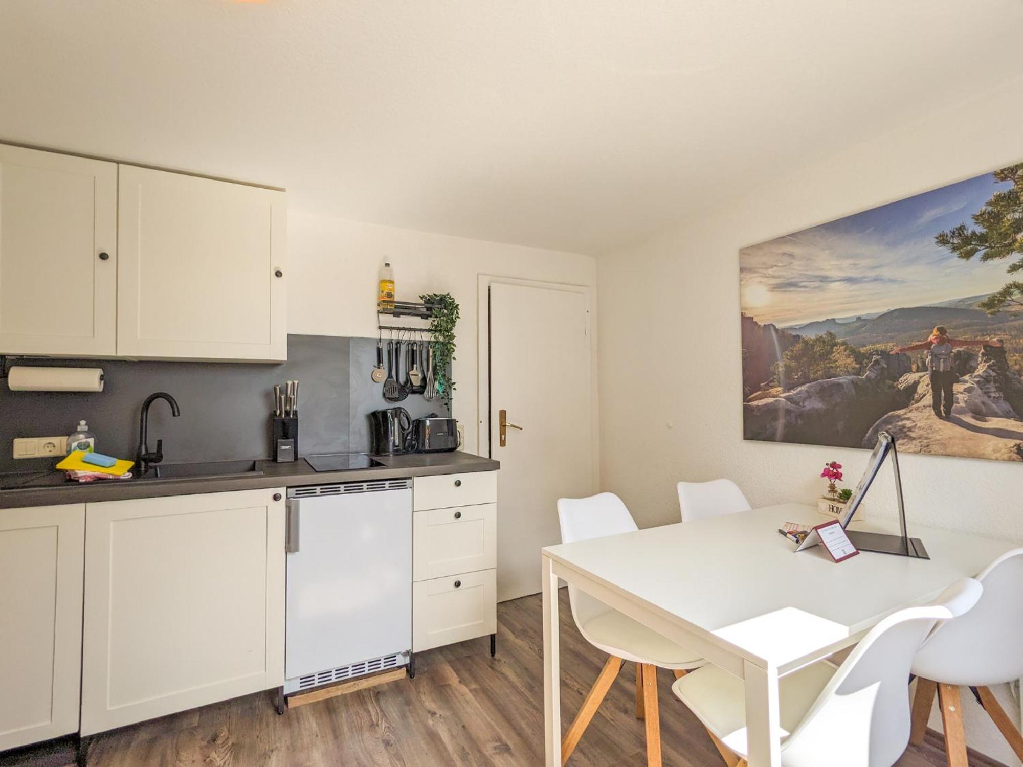 Apartment B6 - Urlaubsmagie - Inmitten Der Saechsischen Schweiz Mit Balkon Mit Ausblick Auf Sandsteine